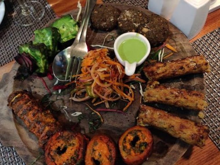 Osm Restro and Lounge_5